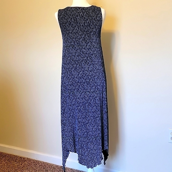 Lee Andersen 2-piece Dress - Picture 4 of 6